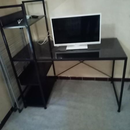 Appartement Du Pont De La Seine Труа Екстер'єр фото