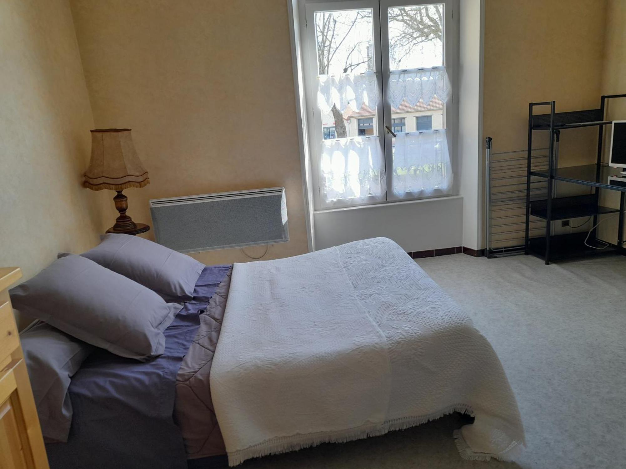 Appartement Du Pont De La Seine Труа Екстер'єр фото